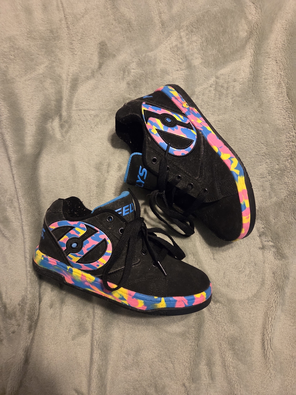 Heelys Black Sneakers with Pink, Yellow & Blue Accents